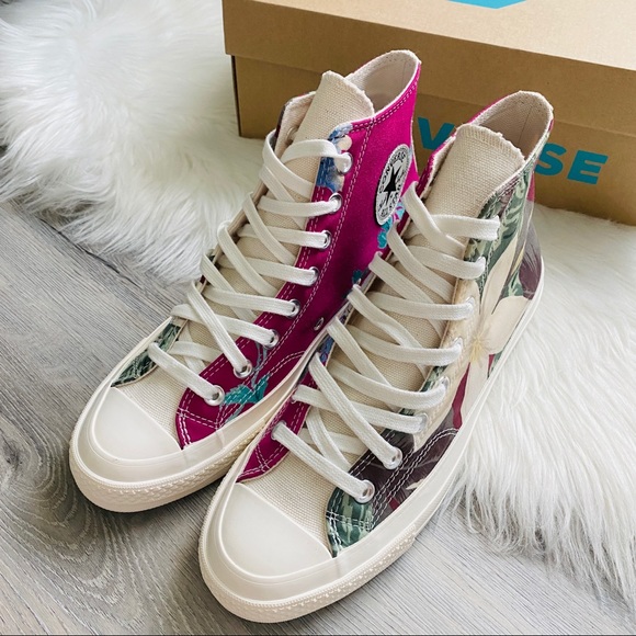 NWT Converse Chuck Taylor All Star Women’s Shoes - Picture 2 of 9